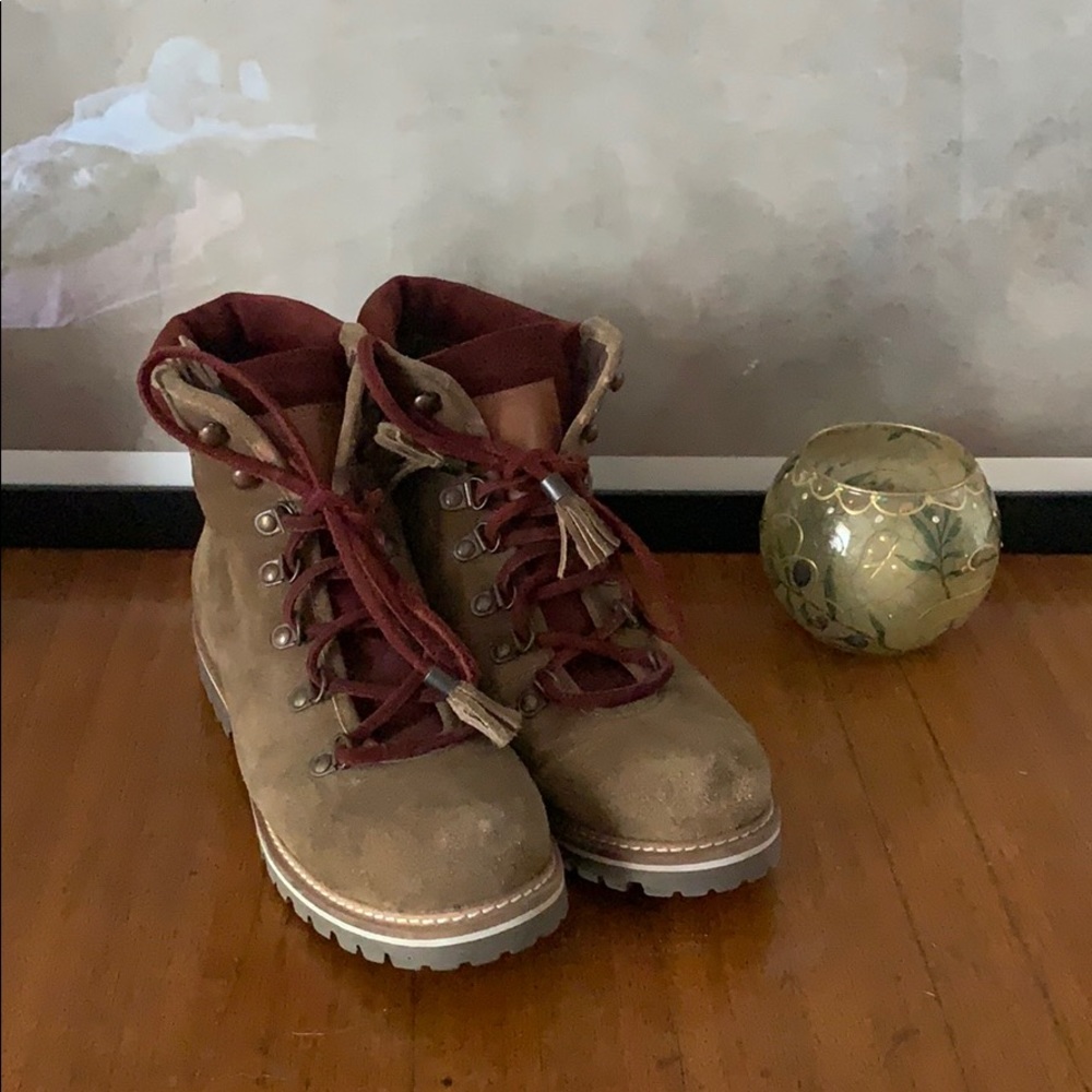 Coconuts by Matisse Natural Suede Boots
